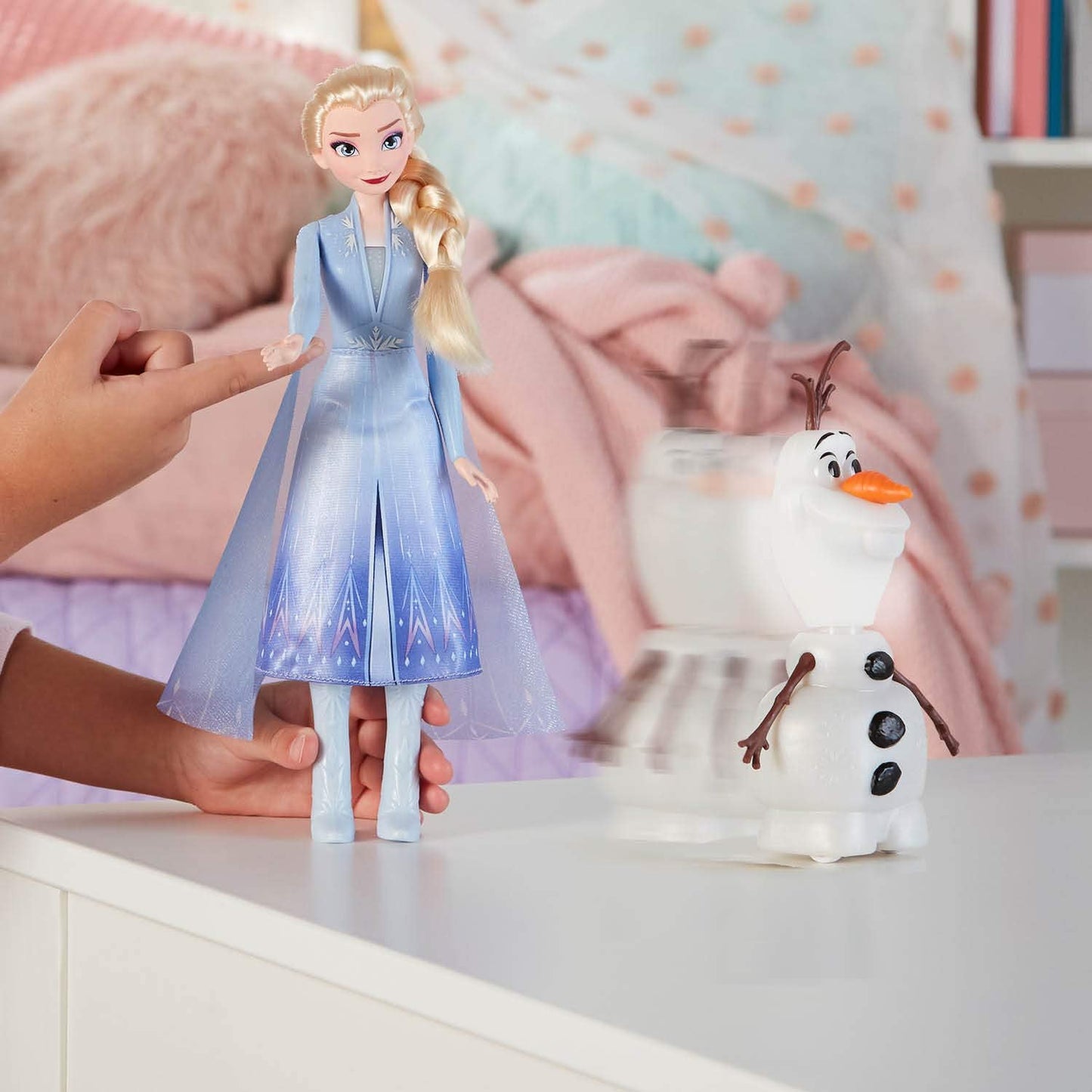 Disney's Frozen Talk and Glow Elsa and Olaf dolls